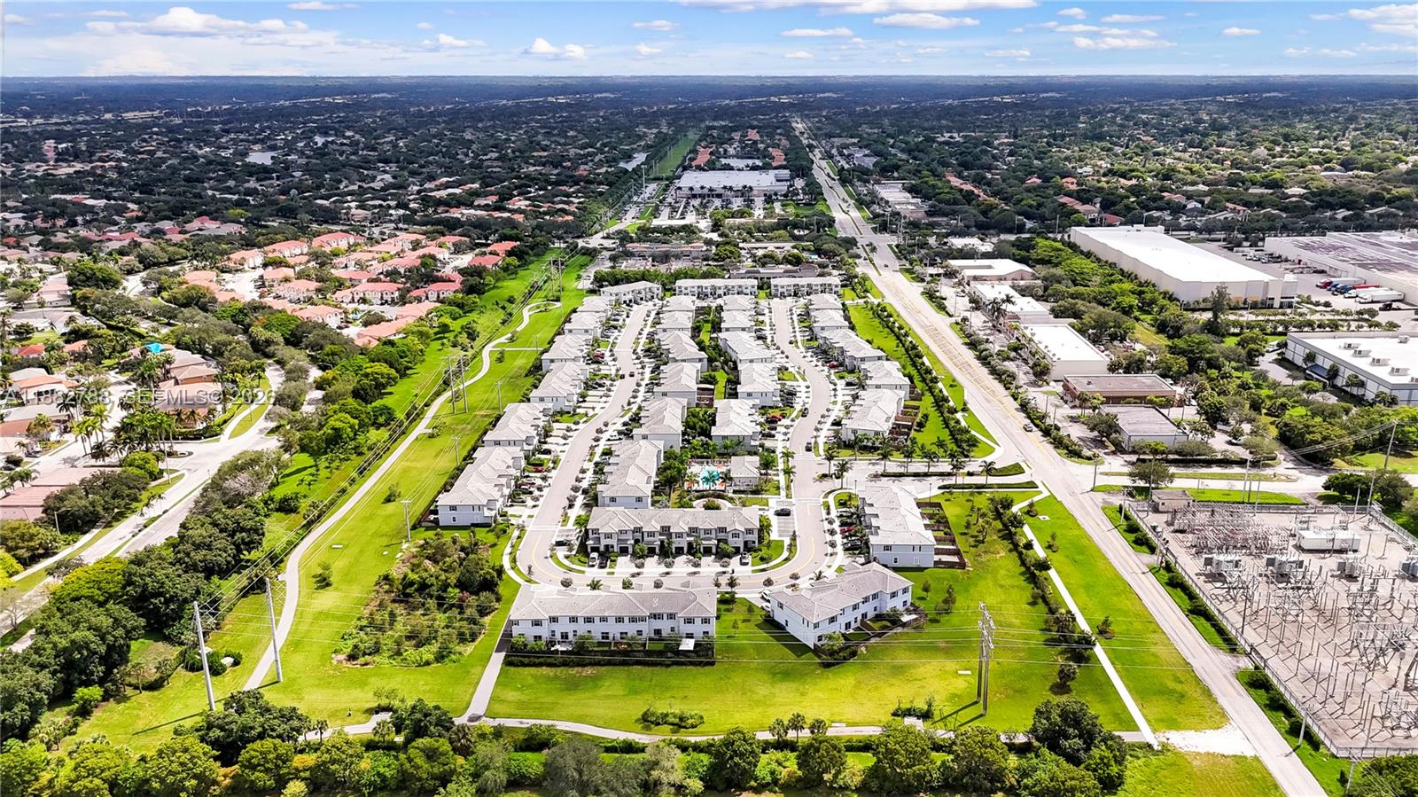 WYNDHAM LAKES PLAZA - Residential