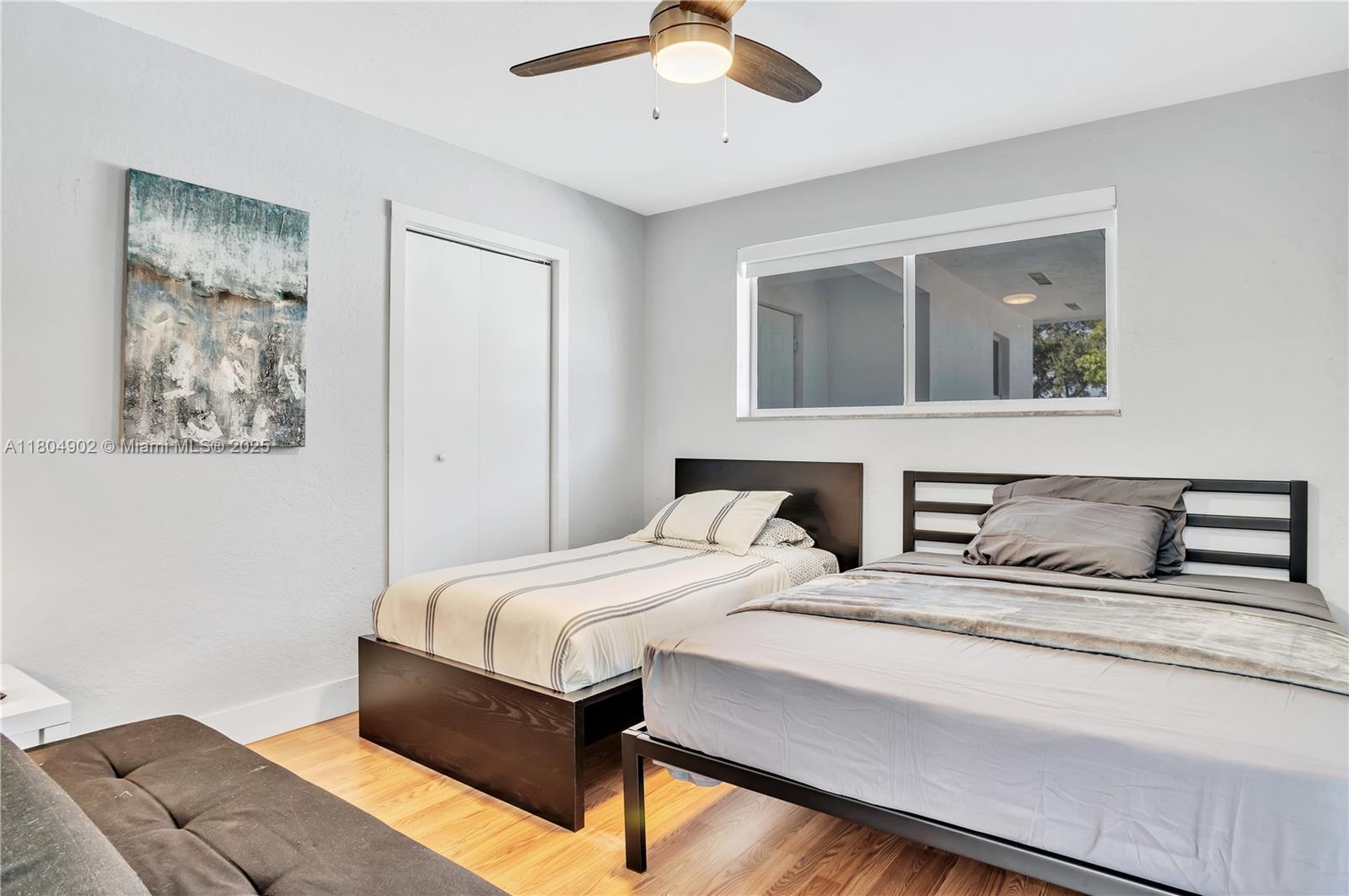 SUNSET ISLES SEC 1 - Residential Lease