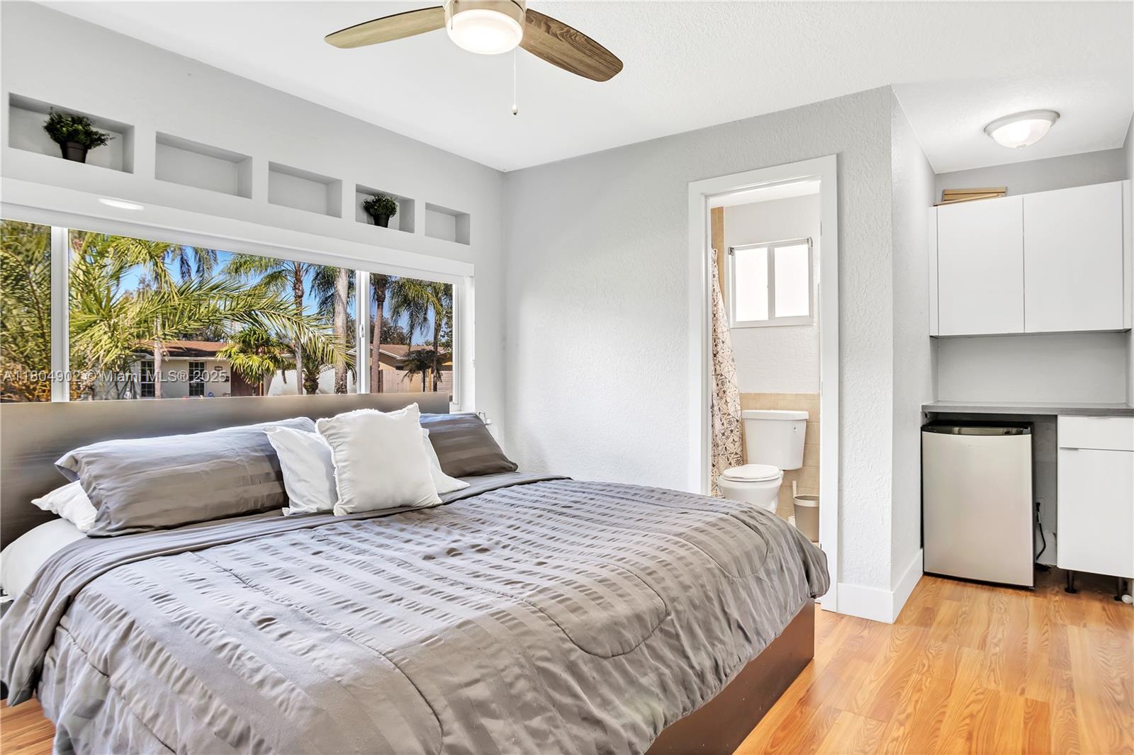 SUNSET ISLES SEC 1 - Residential Lease