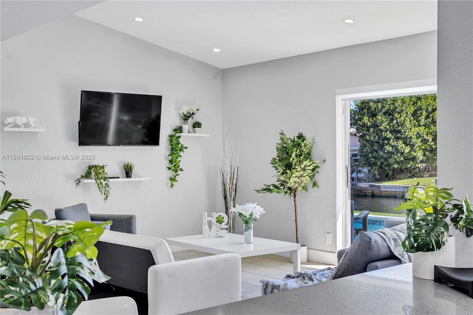 SUNSET ISLES SEC 1 - Residential Lease