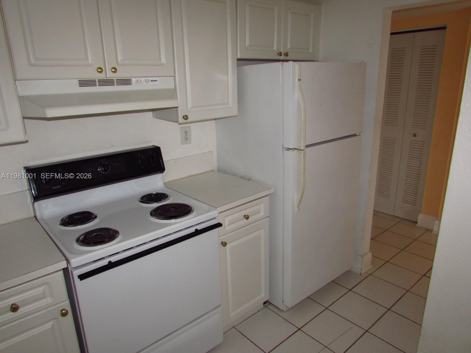 CONDADO REAL CONDO - Residential Lease