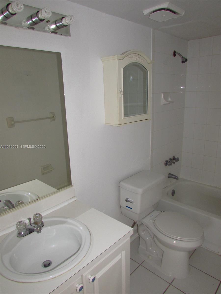 CONDADO REAL CONDO - Residential Lease