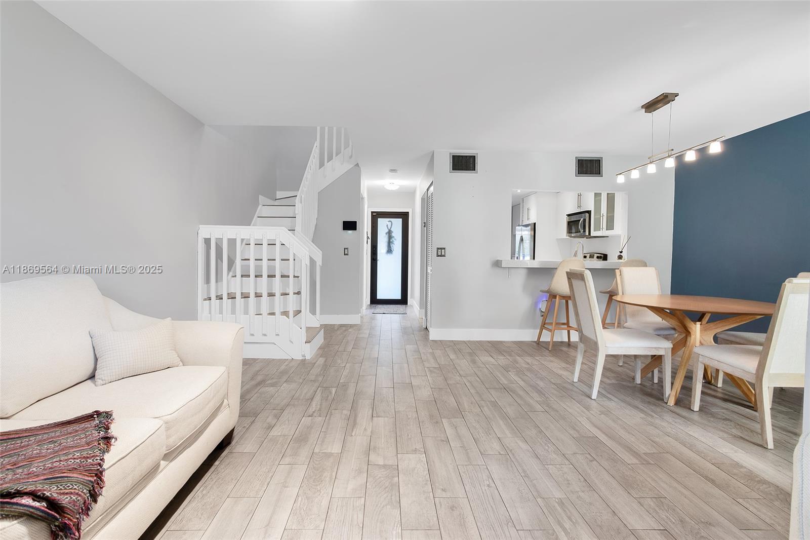 SANDPIPER BAY WYLDWOOD - Residential