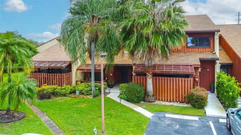 Photo of 469 SE 14th St, Dania Beach, FL 33004 (MLS # A11869564)