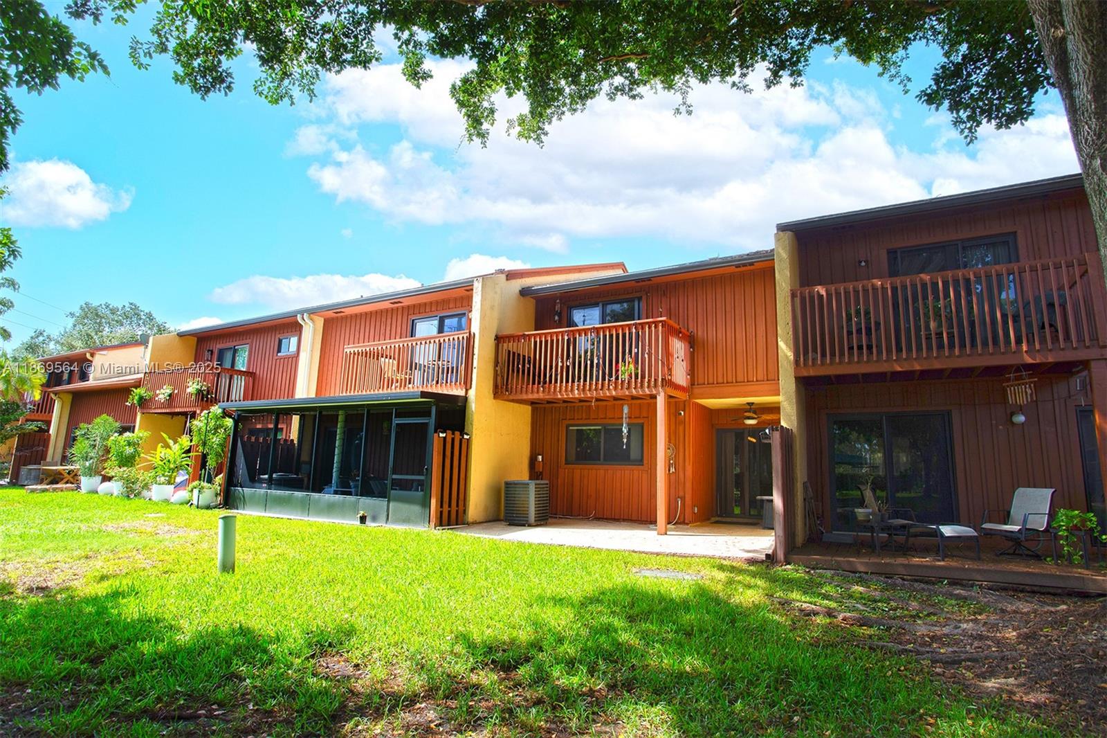 SANDPIPER BAY WYLDWOOD - Residential