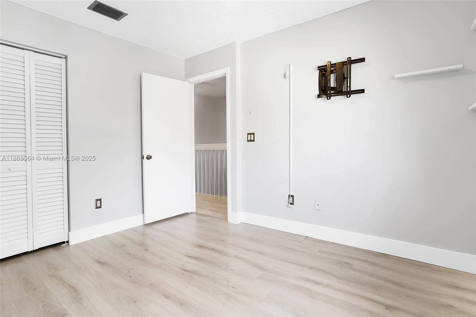 SANDPIPER BAY WYLDWOOD - Residential