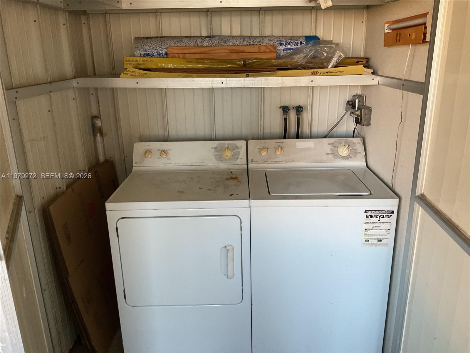 KINGS POINT SAXONY CONDOS - Residential Lease