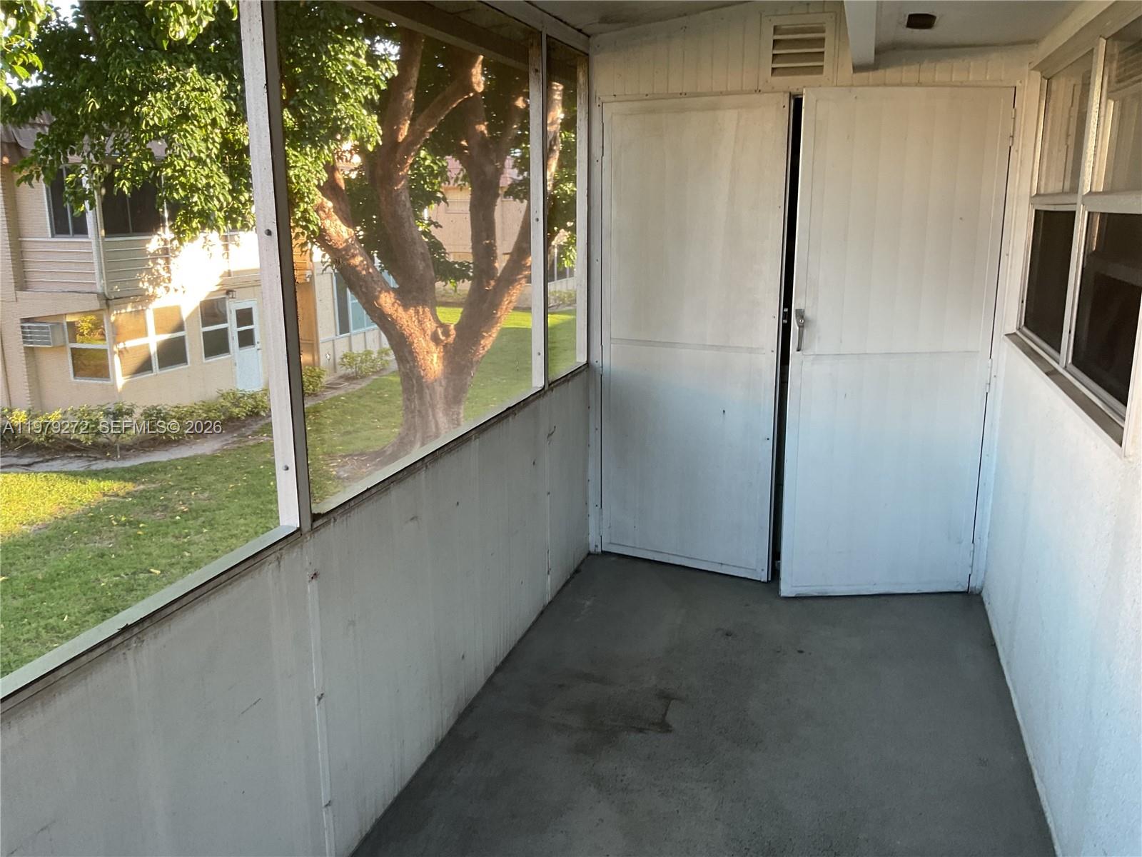 KINGS POINT SAXONY CONDOS - Residential Lease