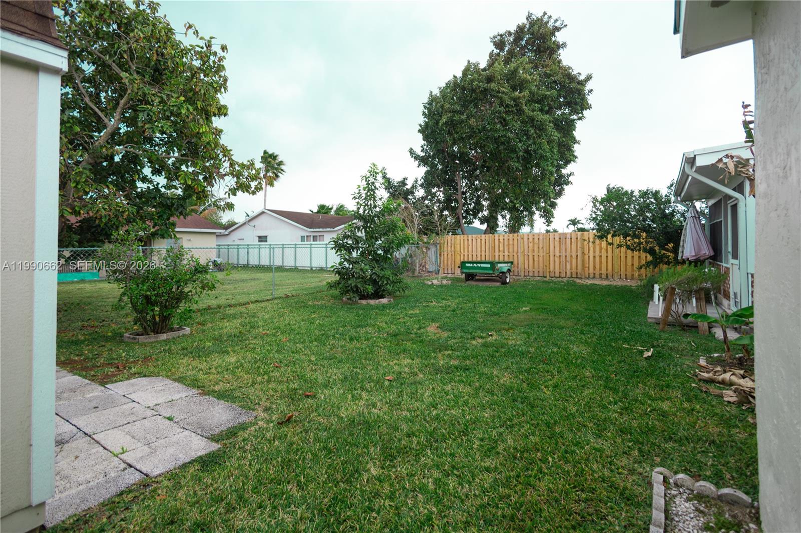 MEADOW WOOD MANOR SEC 10 - Residential