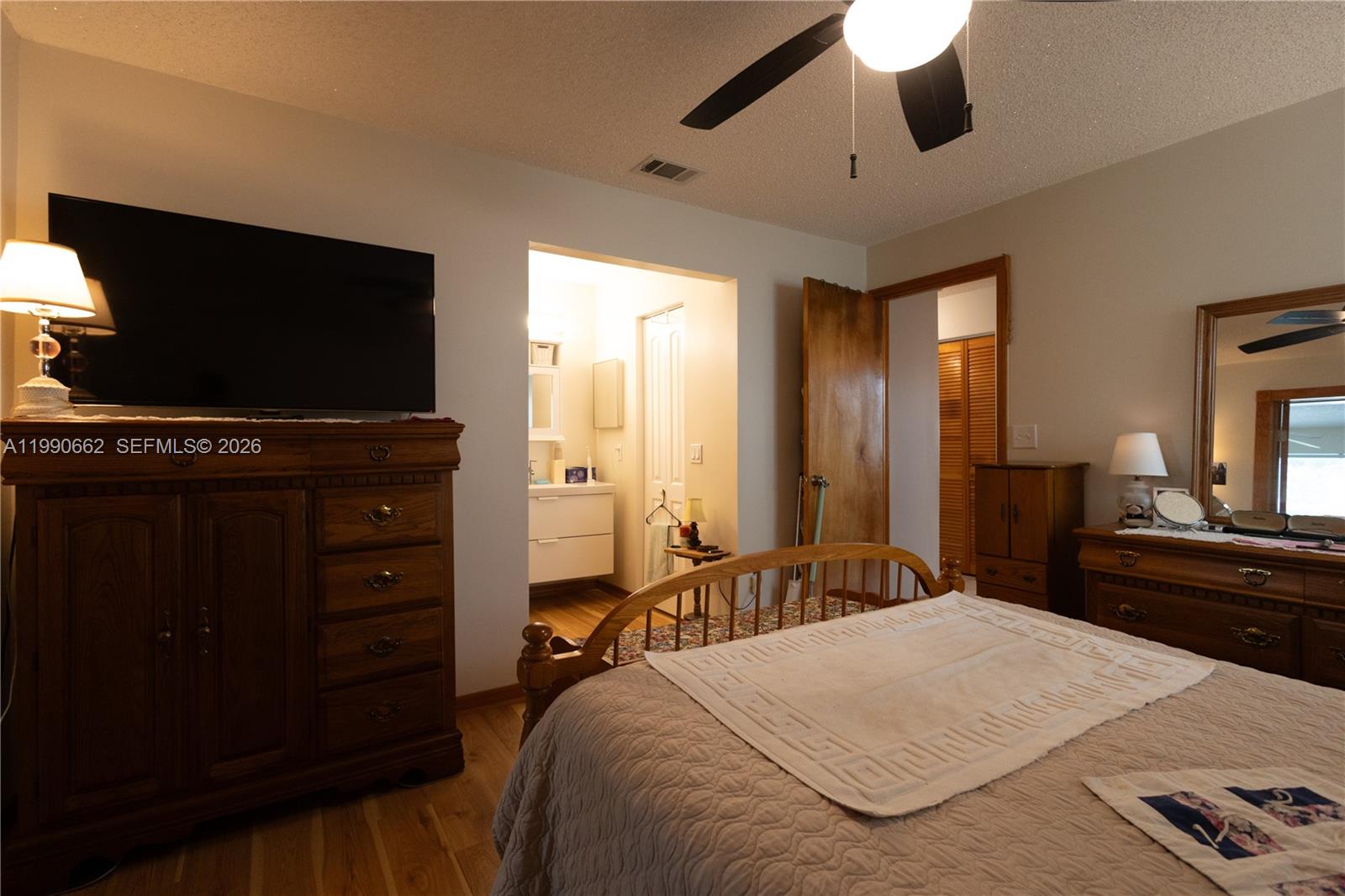 MEADOW WOOD MANOR SEC 10 - Residential