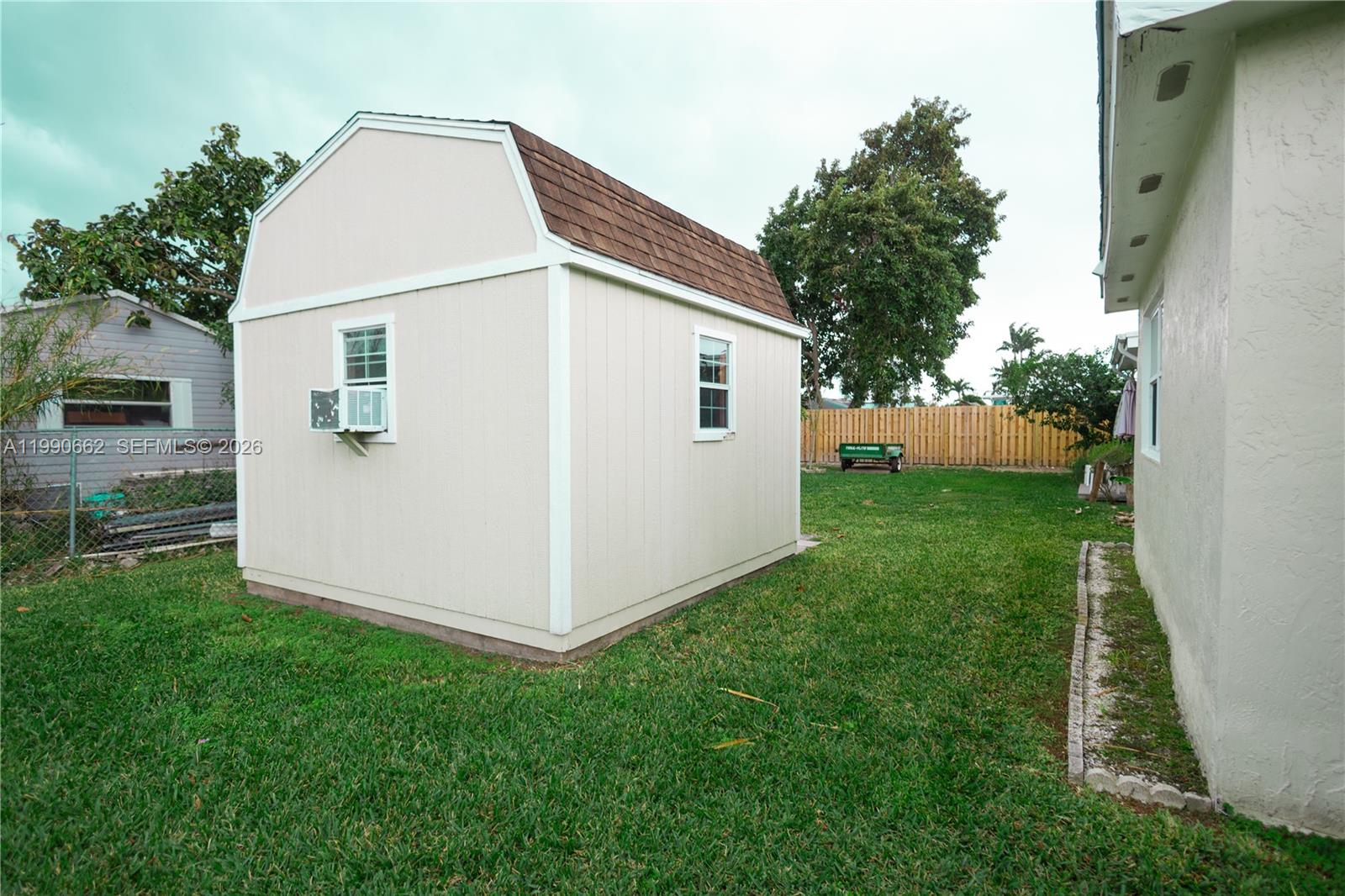 MEADOW WOOD MANOR SEC 10 - Residential