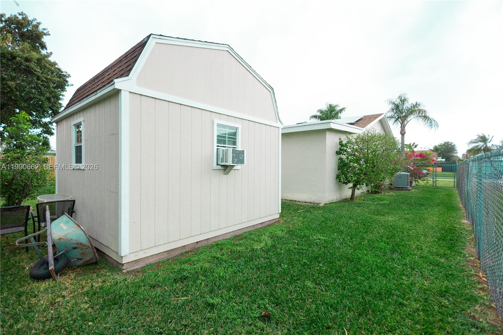 MEADOW WOOD MANOR SEC 10 - Residential