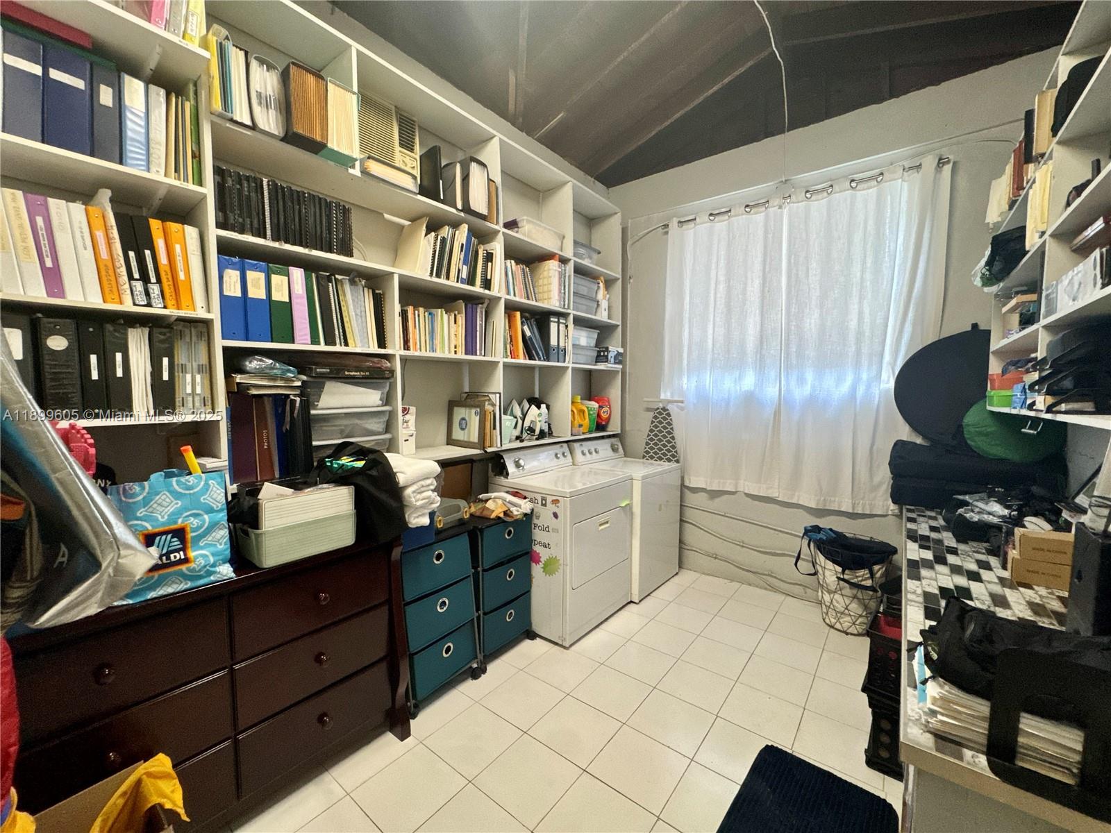 SYLVANIA HEIGHTS - Residential Lease