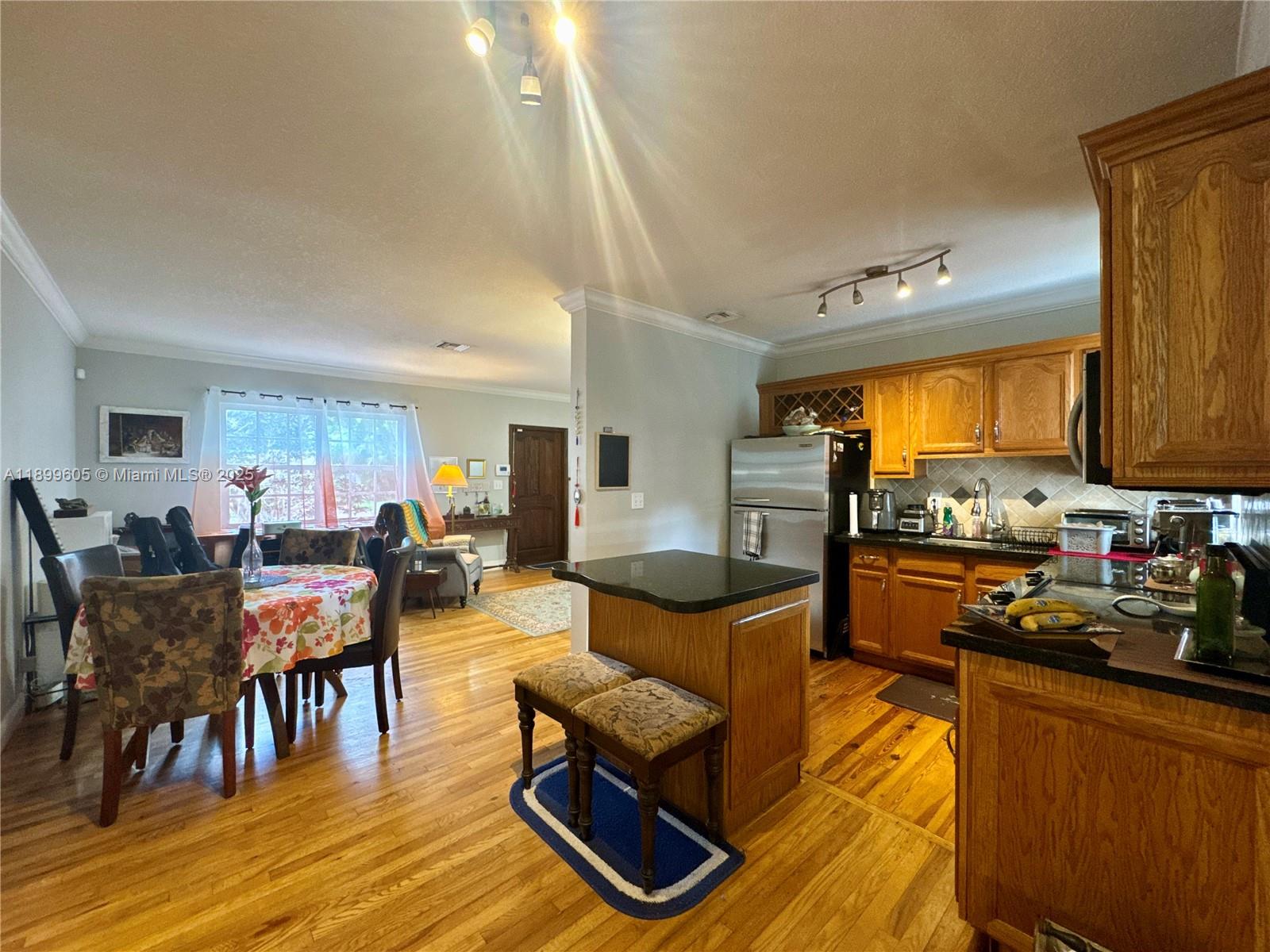 SYLVANIA HEIGHTS - Residential Lease