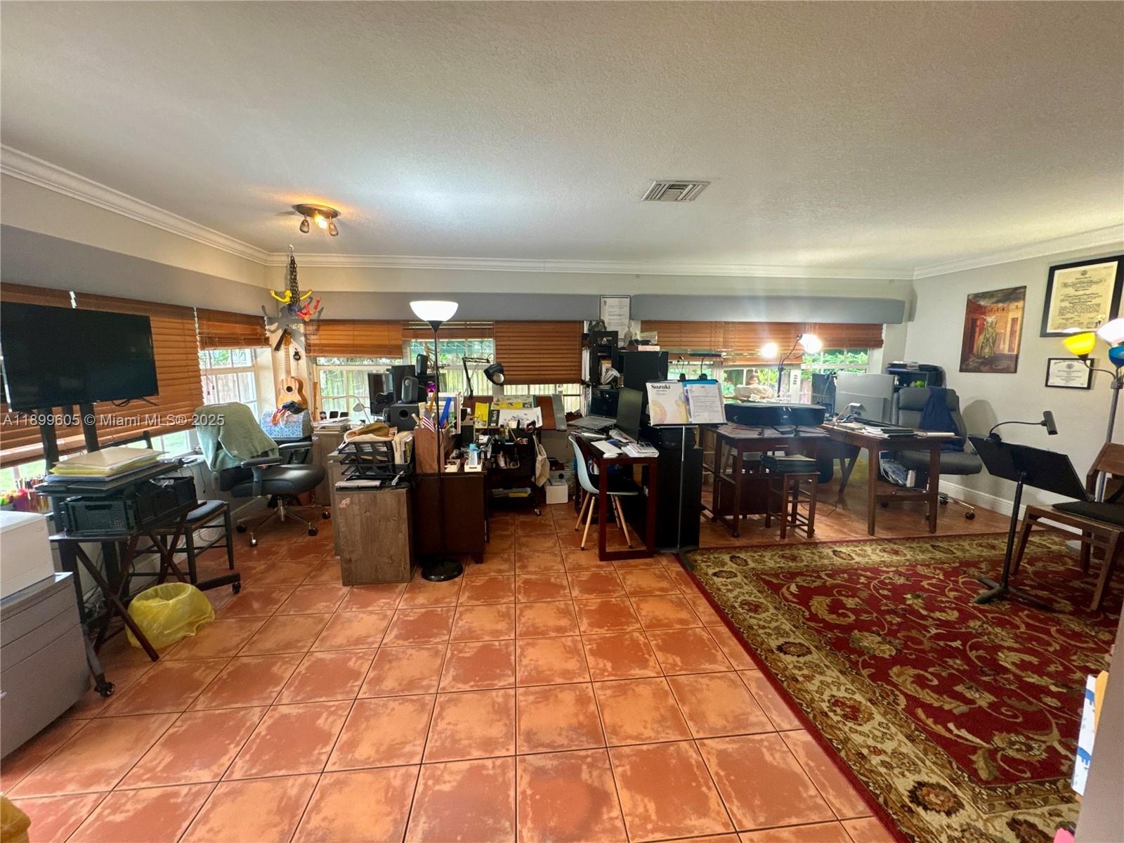 SYLVANIA HEIGHTS - Residential Lease