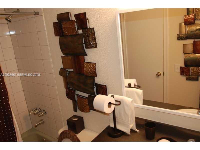 EMERALD ISLES CONDO - Residential