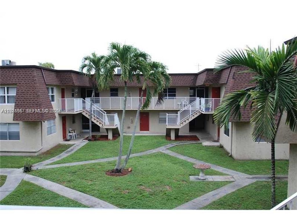 Photo of 4528 SW 54th St #304-B, Dania Beach, FL 33314 (MLS # A11924957)