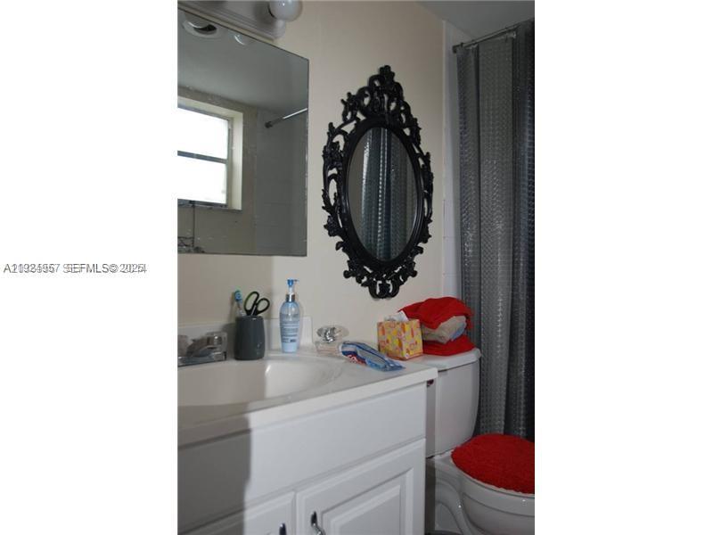 EMERALD ISLES CONDO - Residential