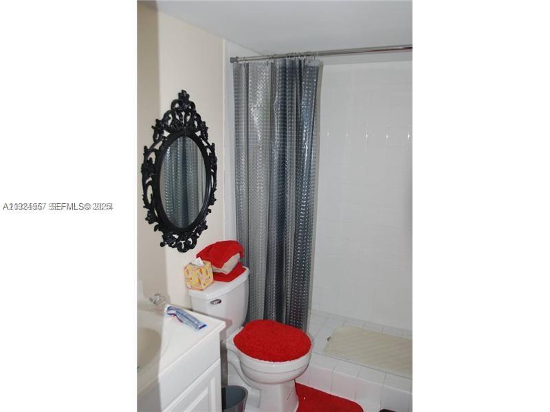 EMERALD ISLES CONDO - Residential