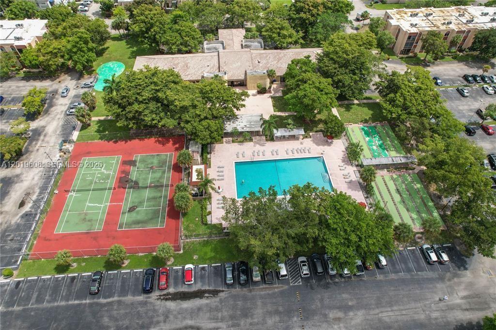 OAKBROOK II CONDO - Residential