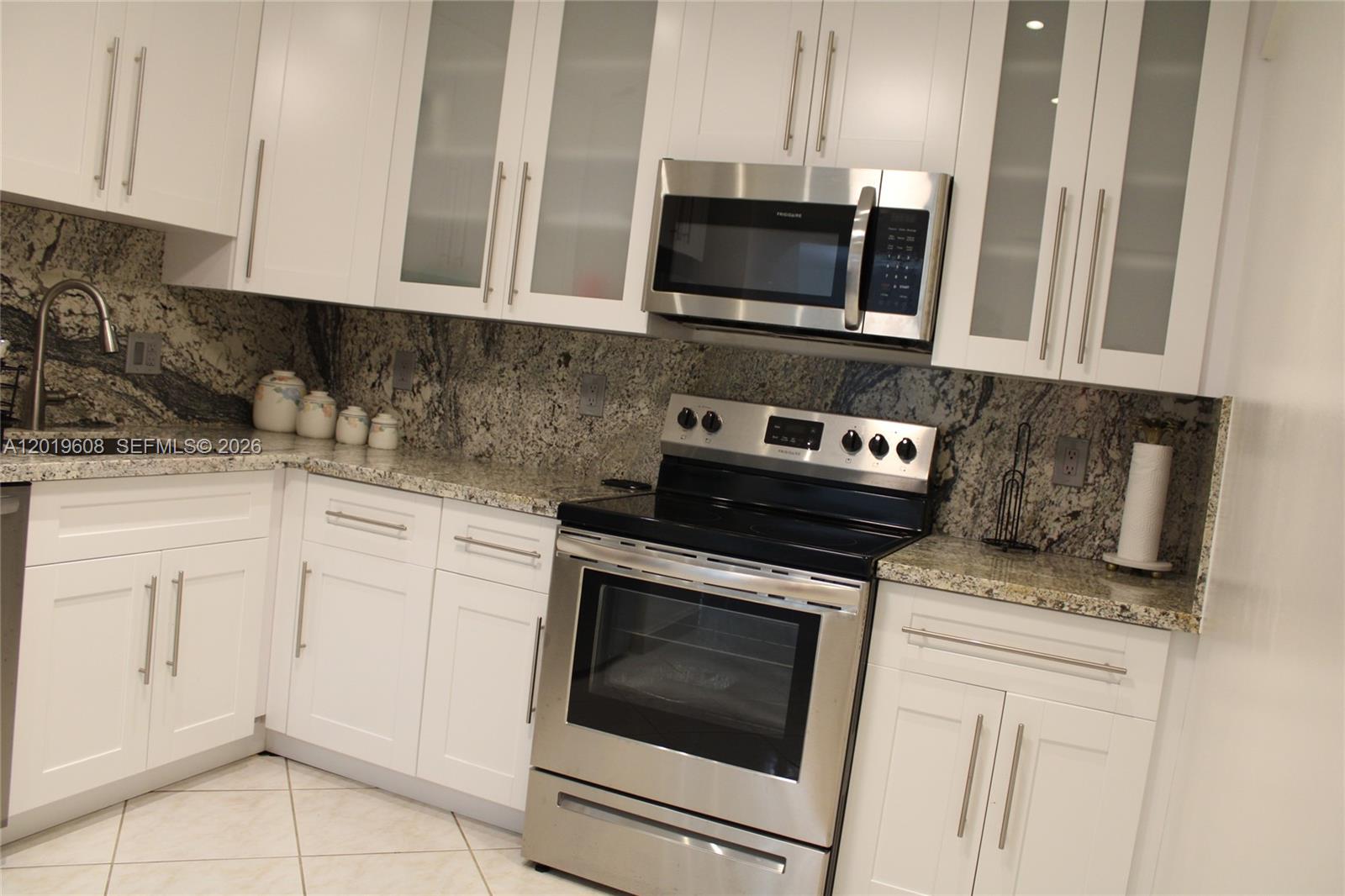 OAKBROOK II CONDO - Residential