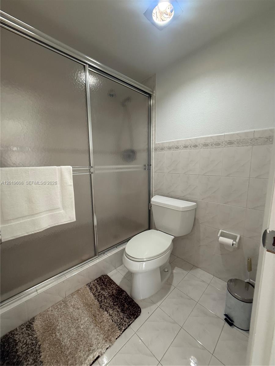 OAKBROOK II CONDO - Residential