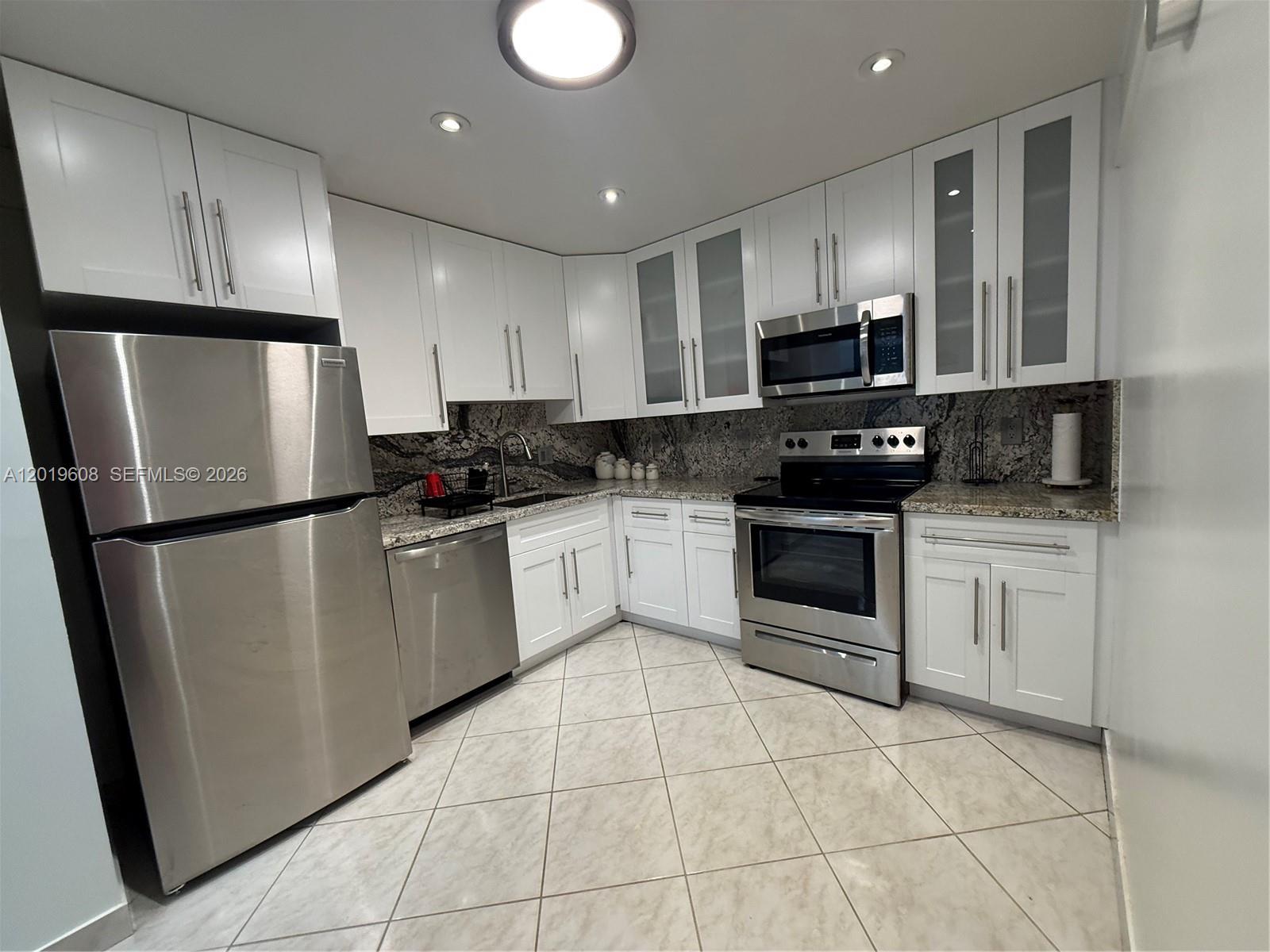 OAKBROOK II CONDO - Residential