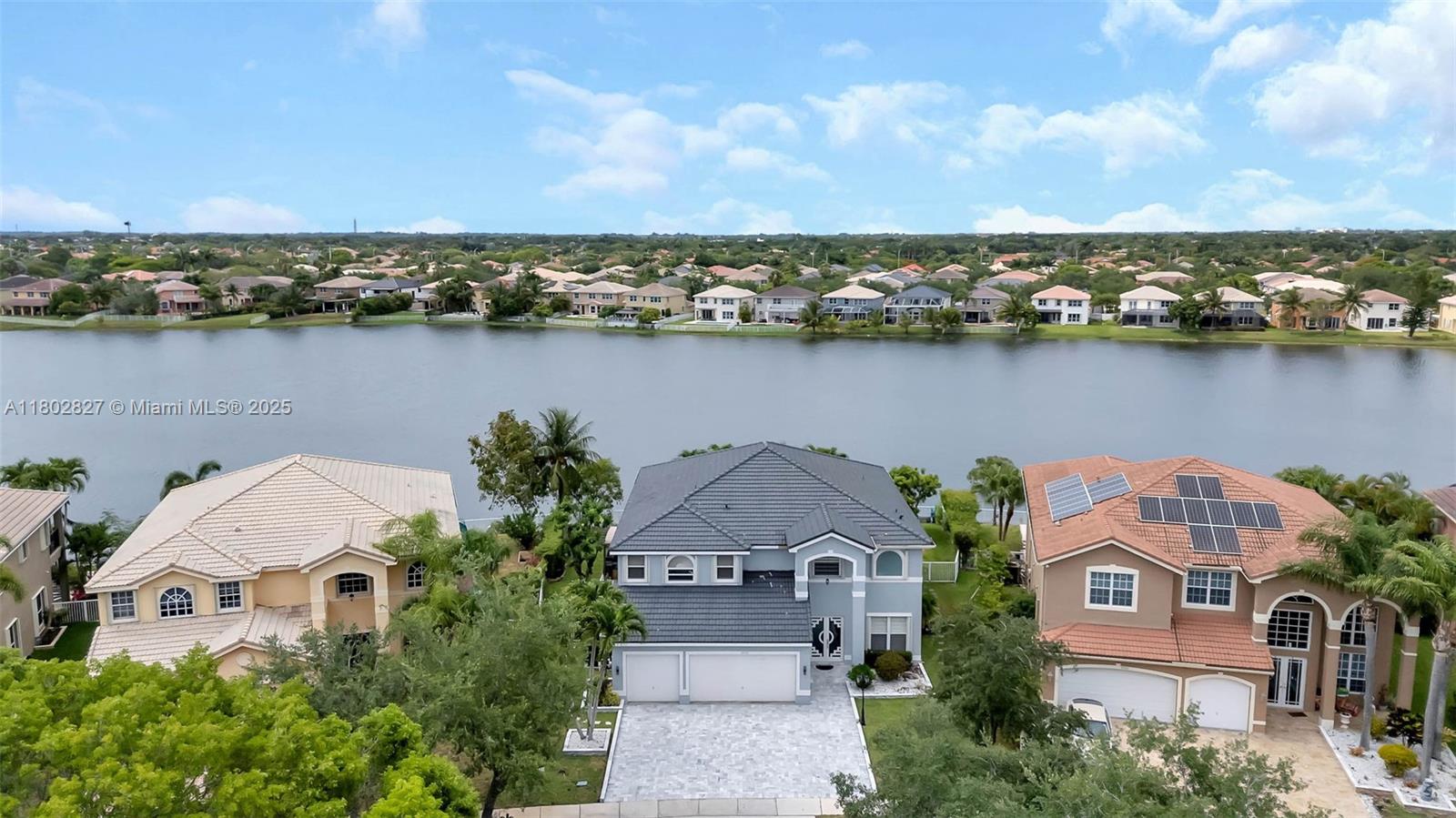 15331 Sw 20th St, Miramar, Broward County, Florida - 6 Bedrooms  
4 Bathrooms - 