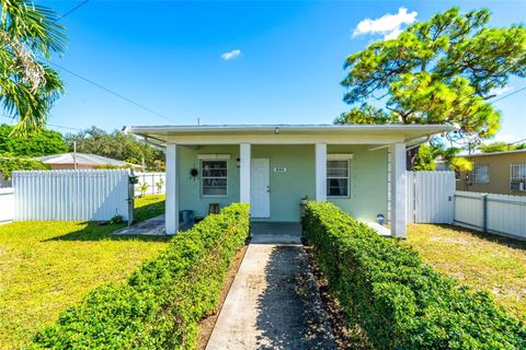 Photo of 844 NW 15th Ave, Fort Lauderdale, FL 33311 (MLS # A11903259)