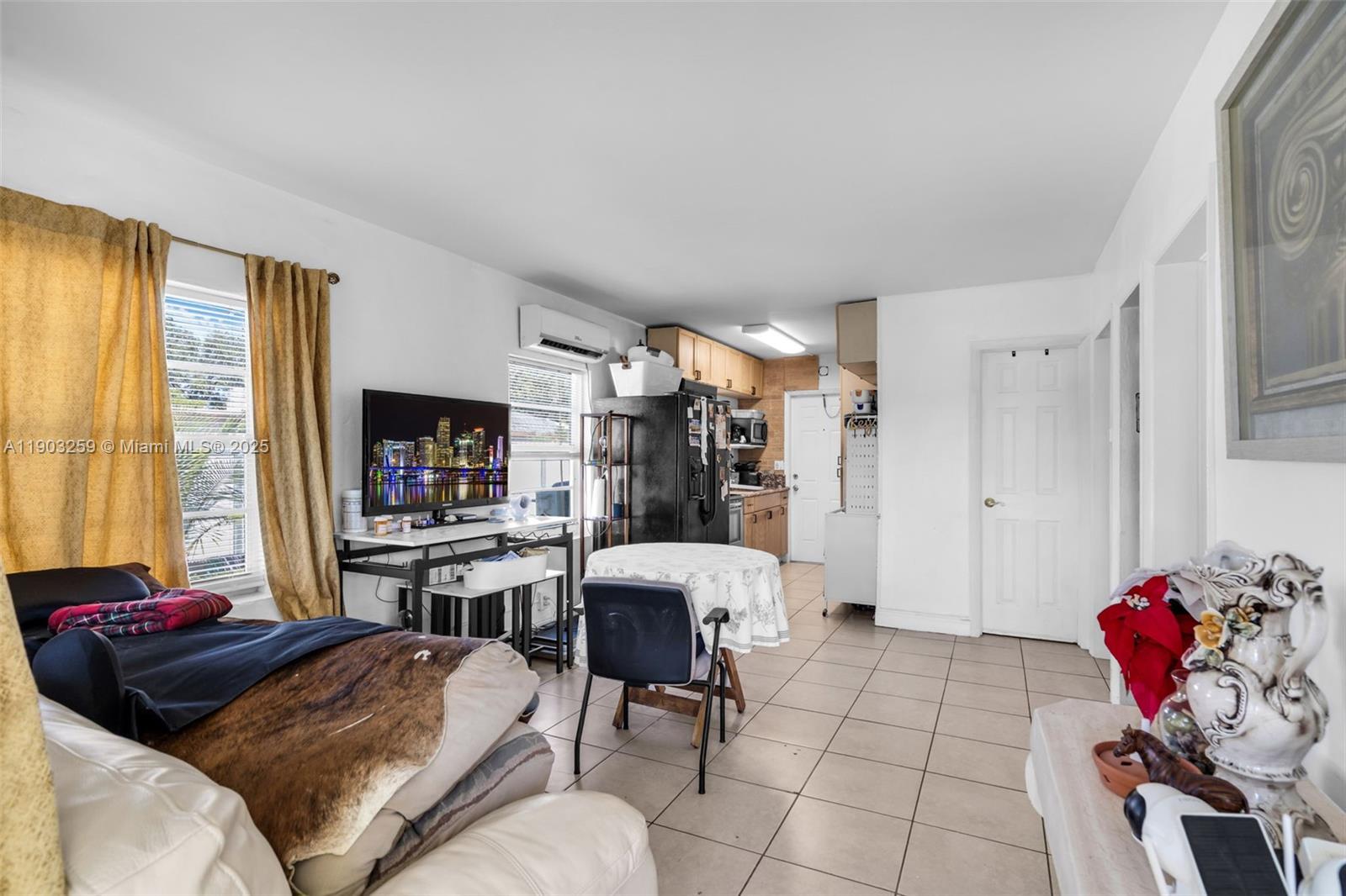 LINCOLN PARK THIRD ADD - Residential