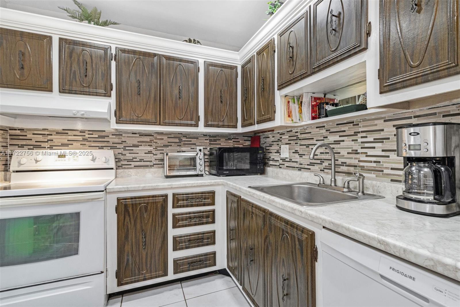 4000 NW 44th Ave 205