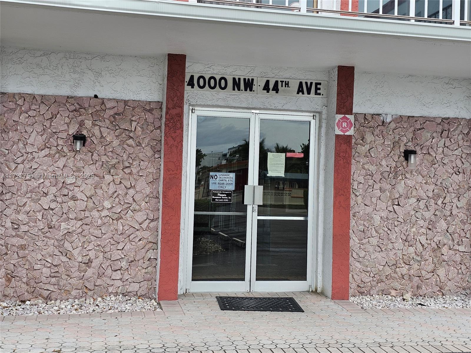 SAPPHIRE CONDO - Residential