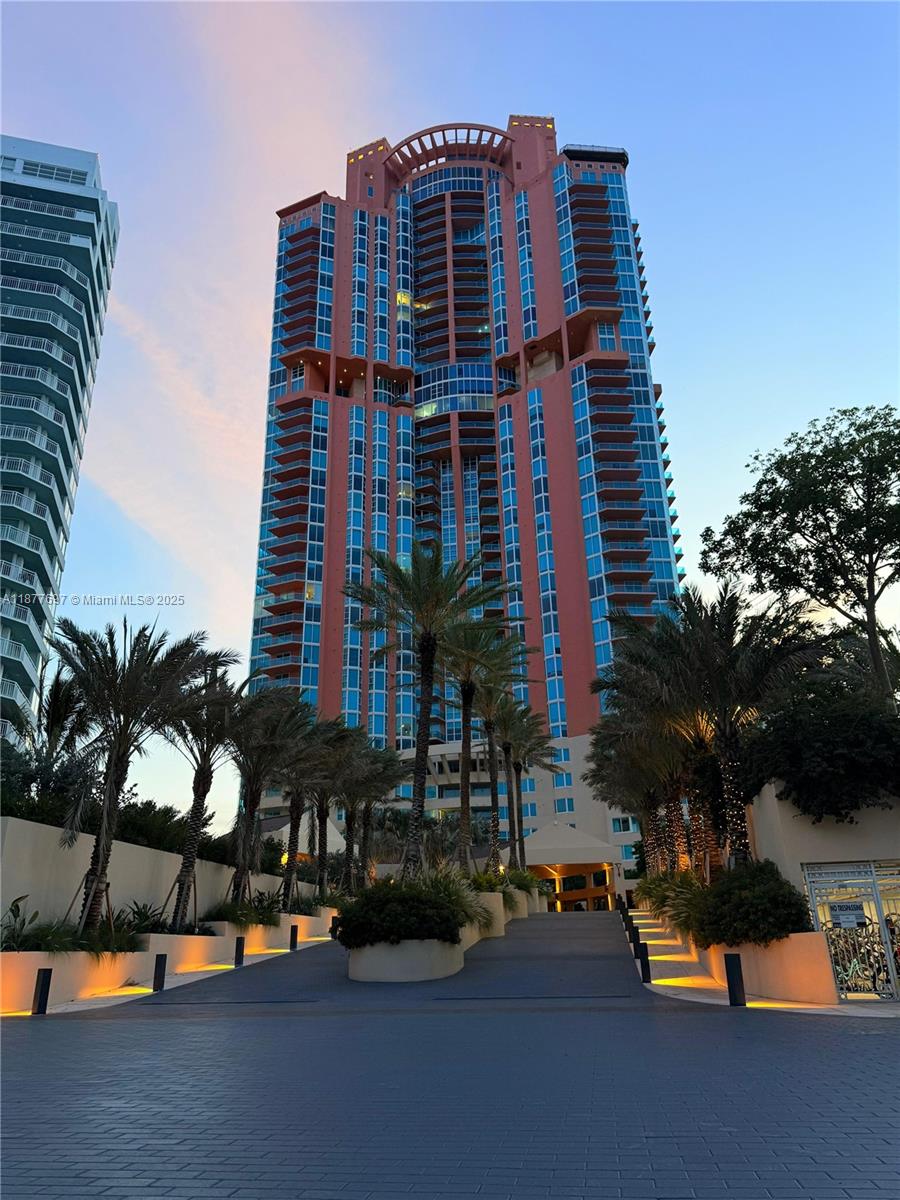 PORTOFINO TOWER CONDO - Residential Lease
