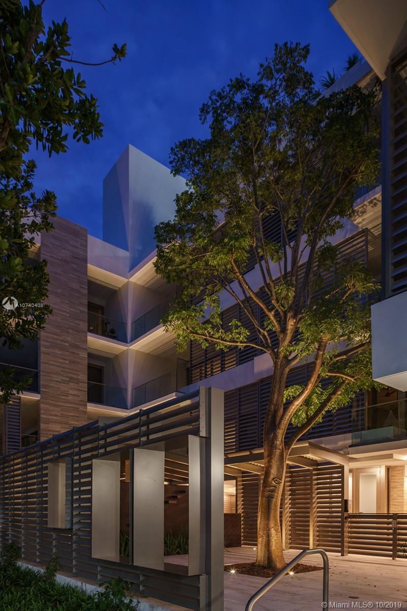 Louver House - Residential