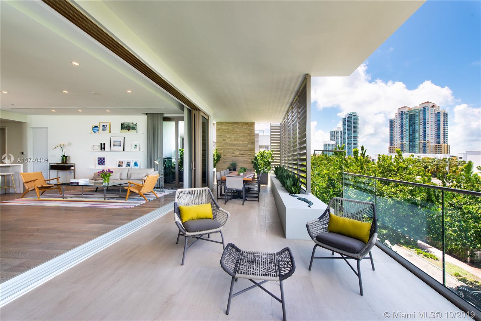 Louver House - Residential