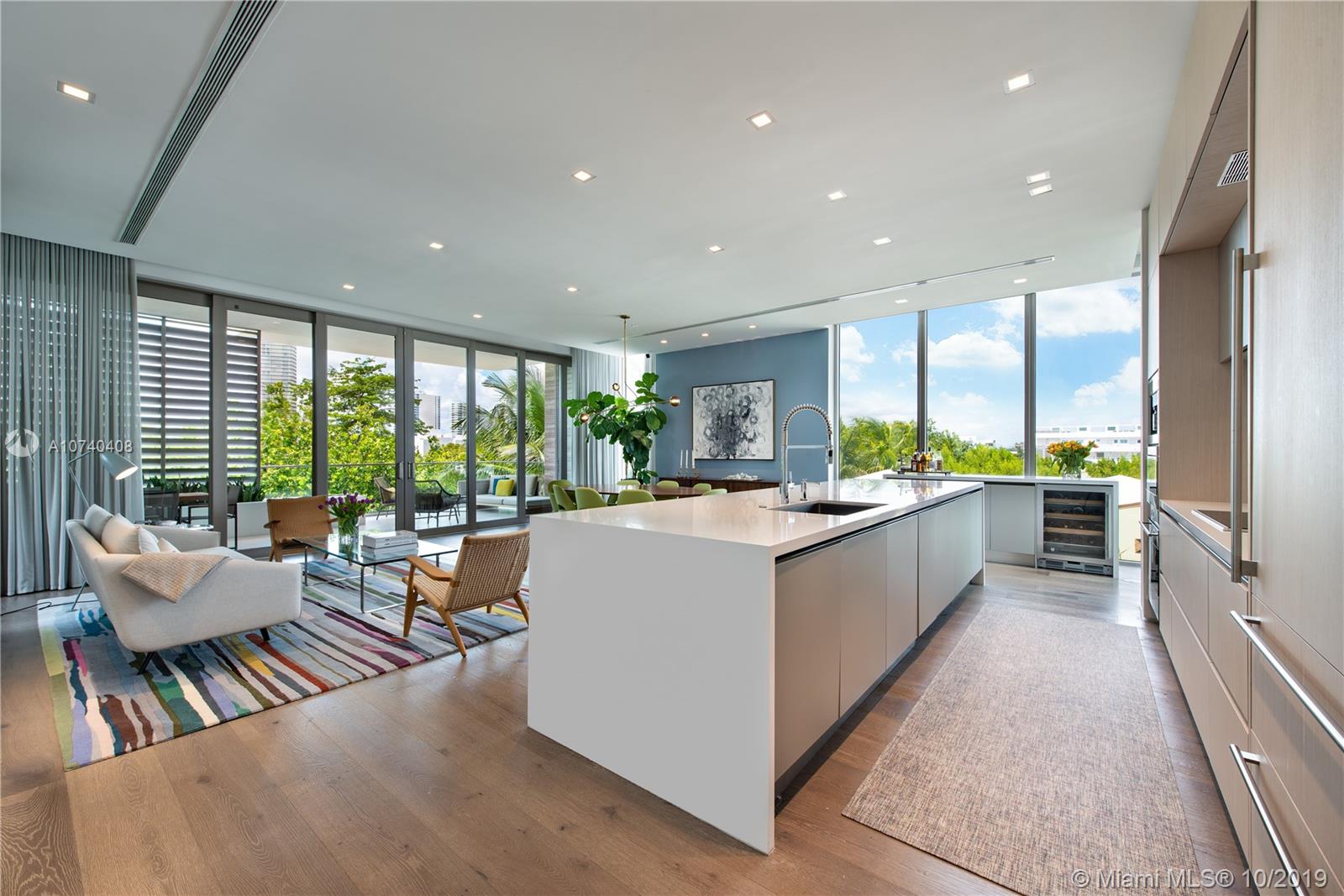 Louver House - Residential