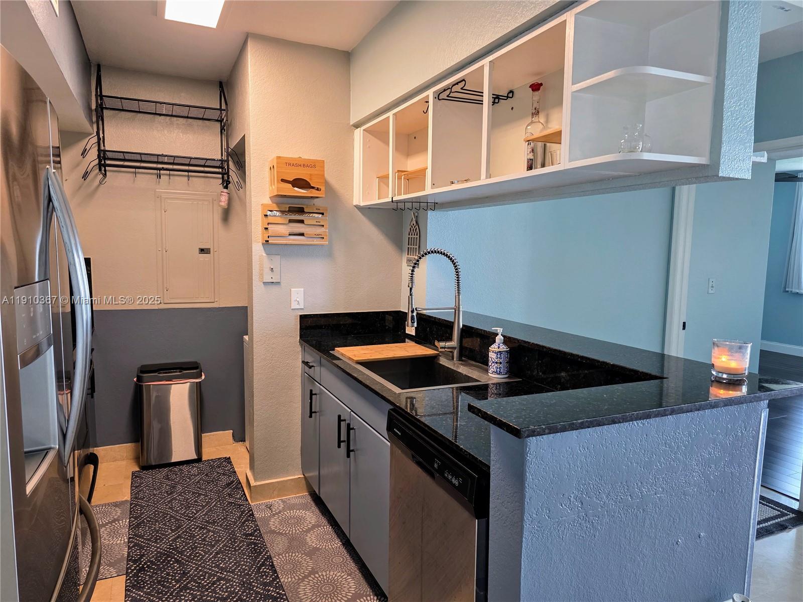 BAYVIEW CONDO AT NORTH BA - Residential Lease