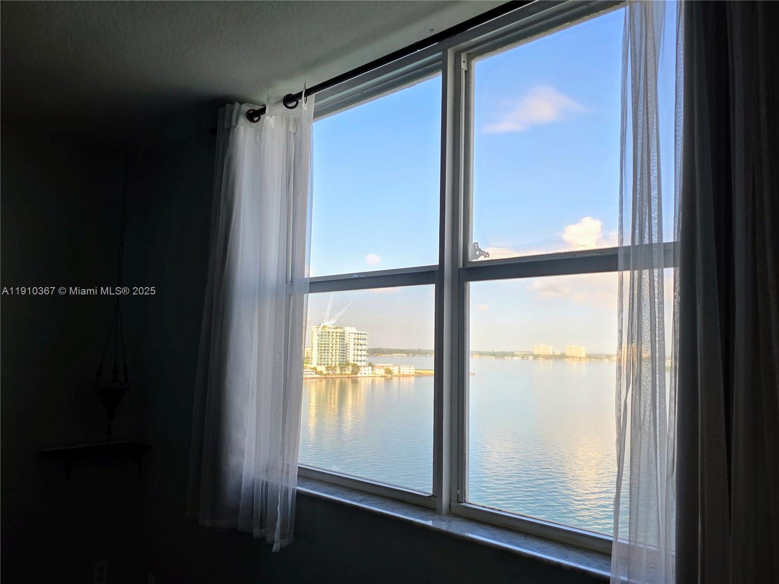 BAYVIEW CONDO AT NORTH BA - Residential Lease