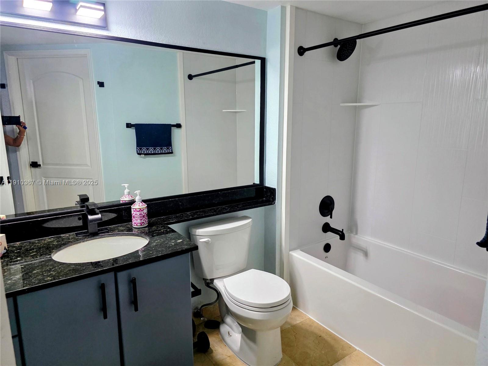 BAYVIEW CONDO AT NORTH BA - Residential Lease