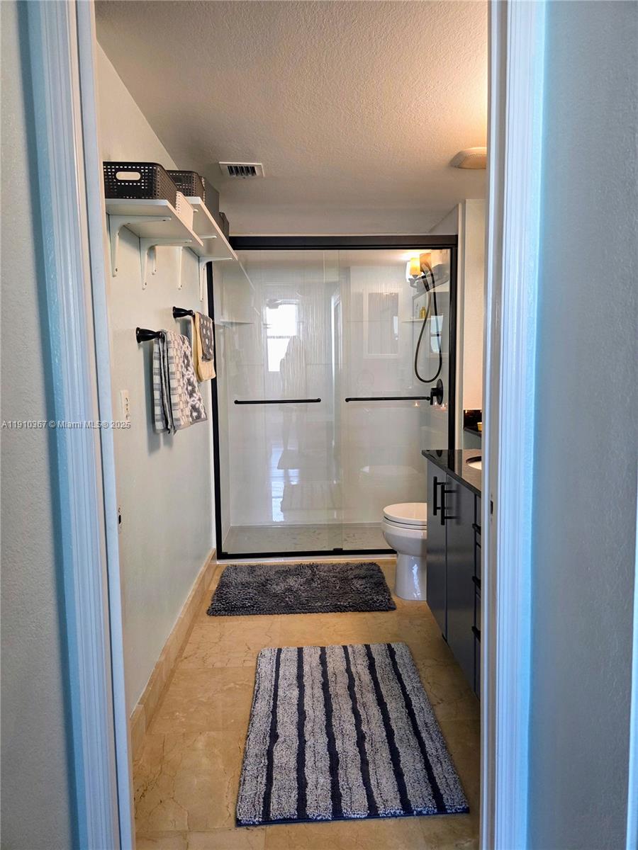 BAYVIEW CONDO AT NORTH BA - Residential Lease