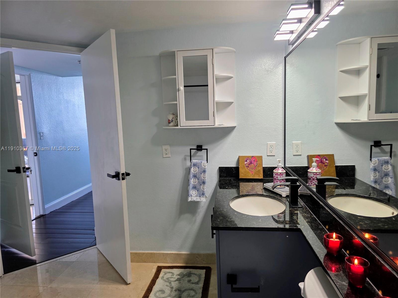 BAYVIEW CONDO AT NORTH BA - Residential Lease