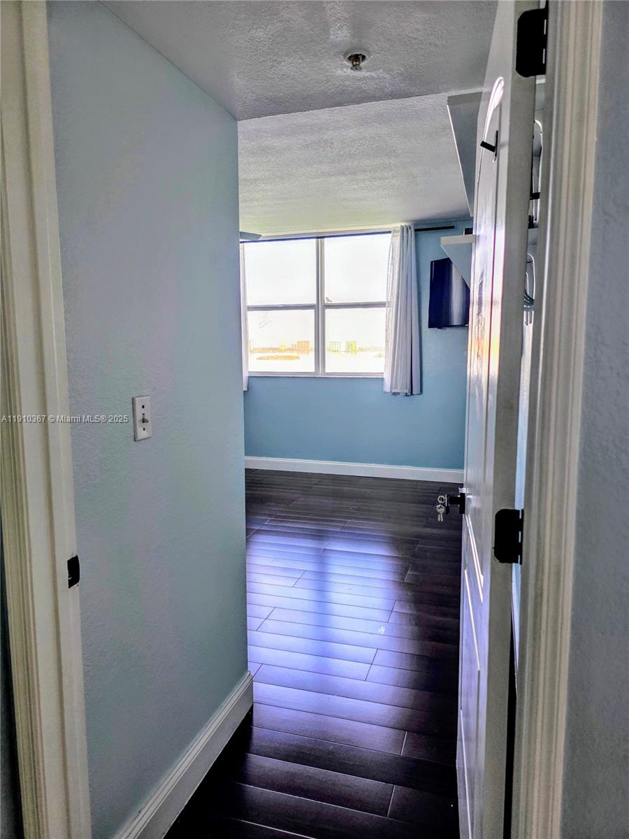 BAYVIEW CONDO AT NORTH BA - Residential Lease