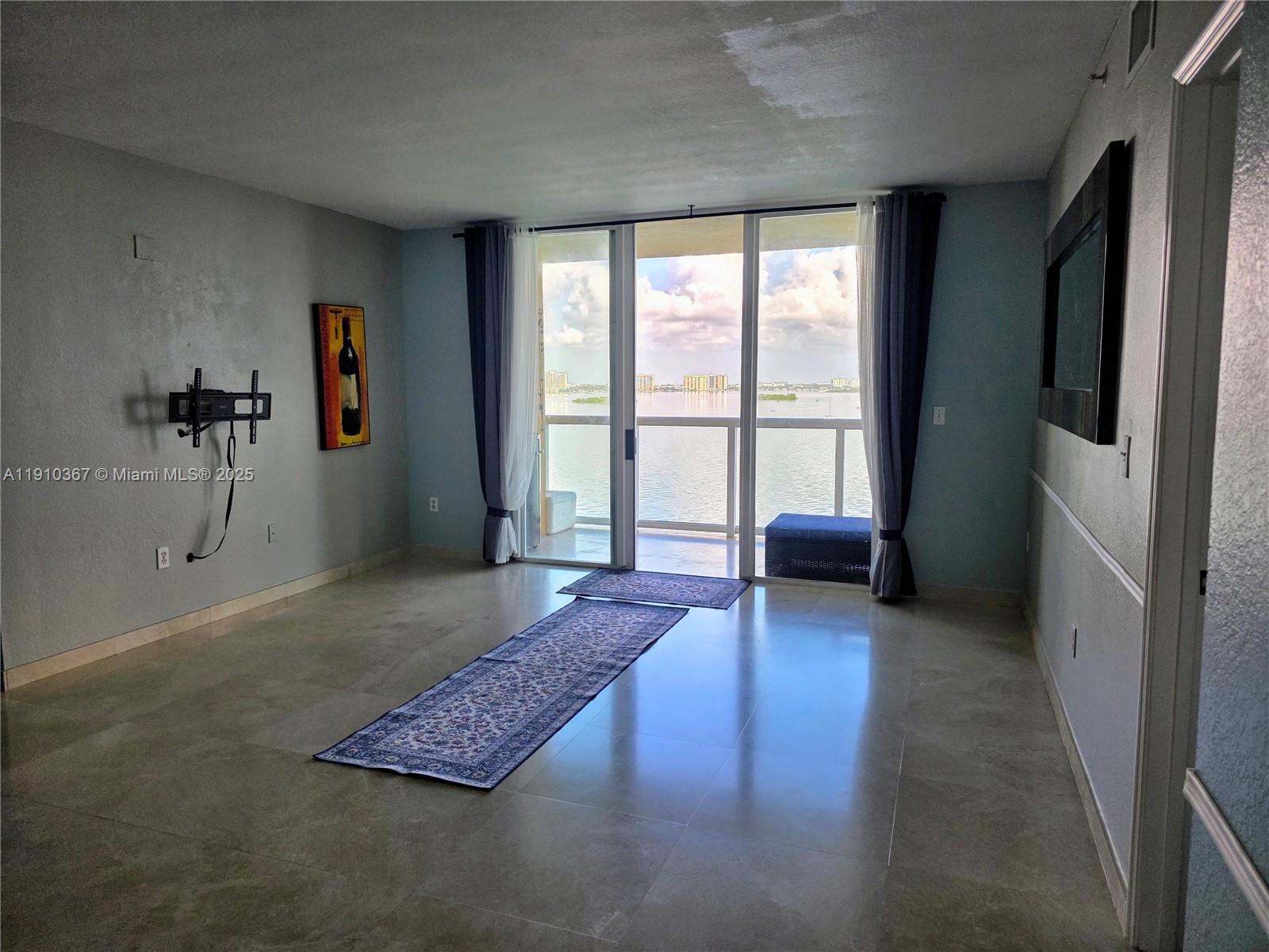 BAYVIEW CONDO AT NORTH BA - Residential Lease