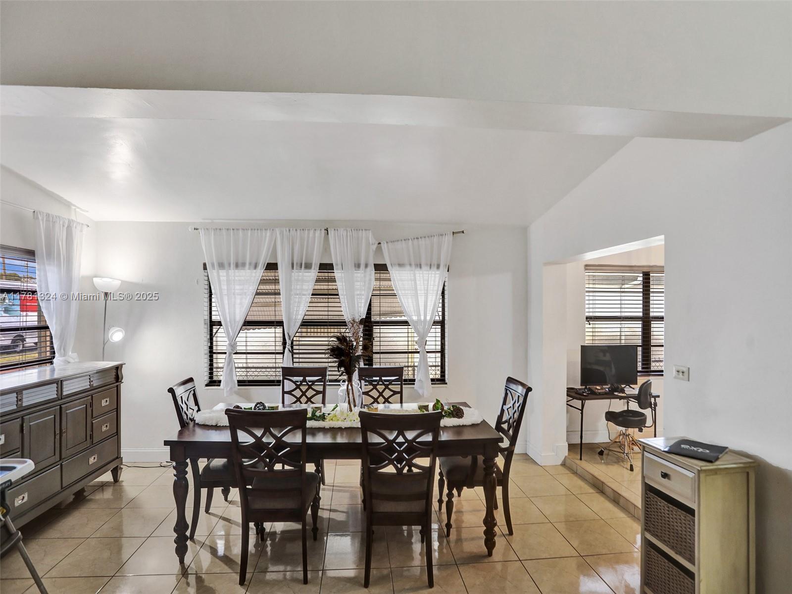 SEABOARD PARK - Residential