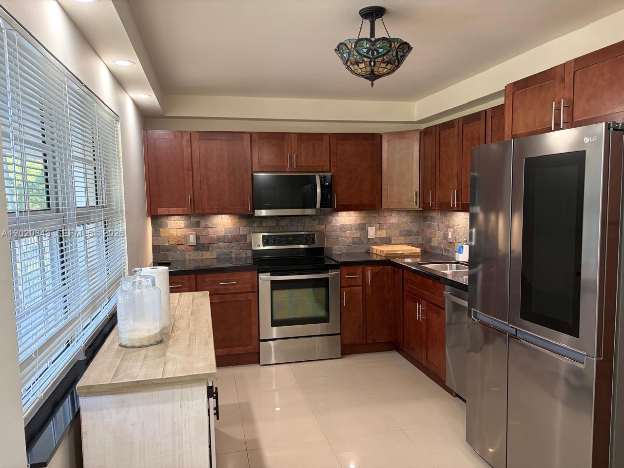 NO 113 PALM-AIRE COUNTRY - Residential