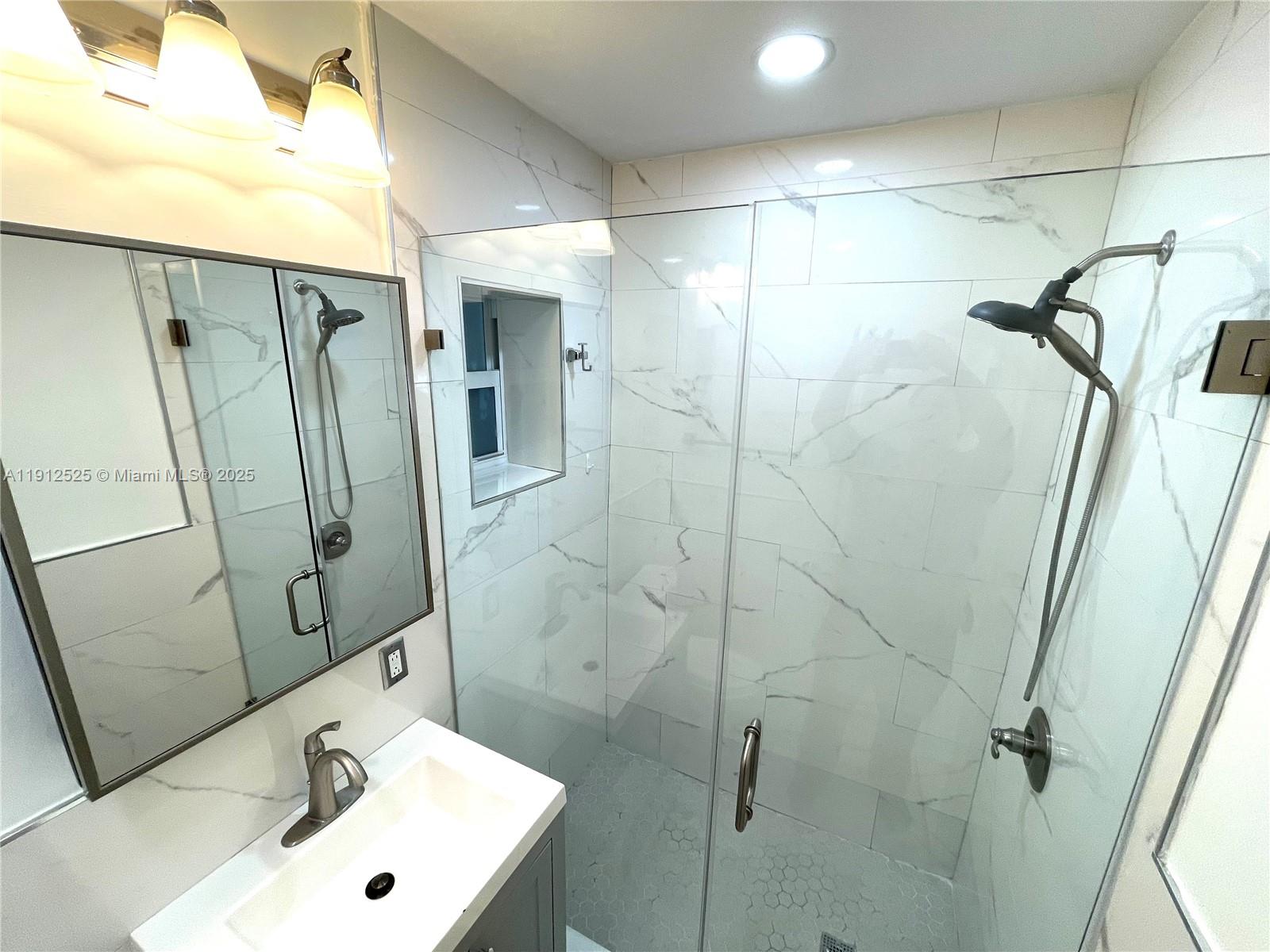 SUNRISE HARBOUR REV PL - Residential Lease