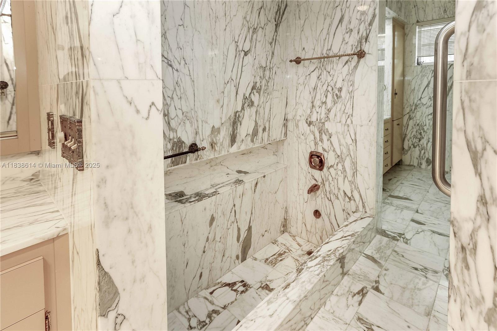 HOLLYWOOD LAKES SECTION - Residential