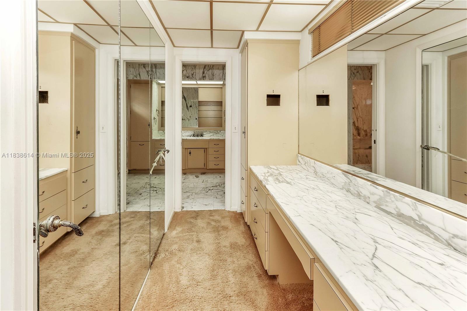 HOLLYWOOD LAKES SECTION - Residential