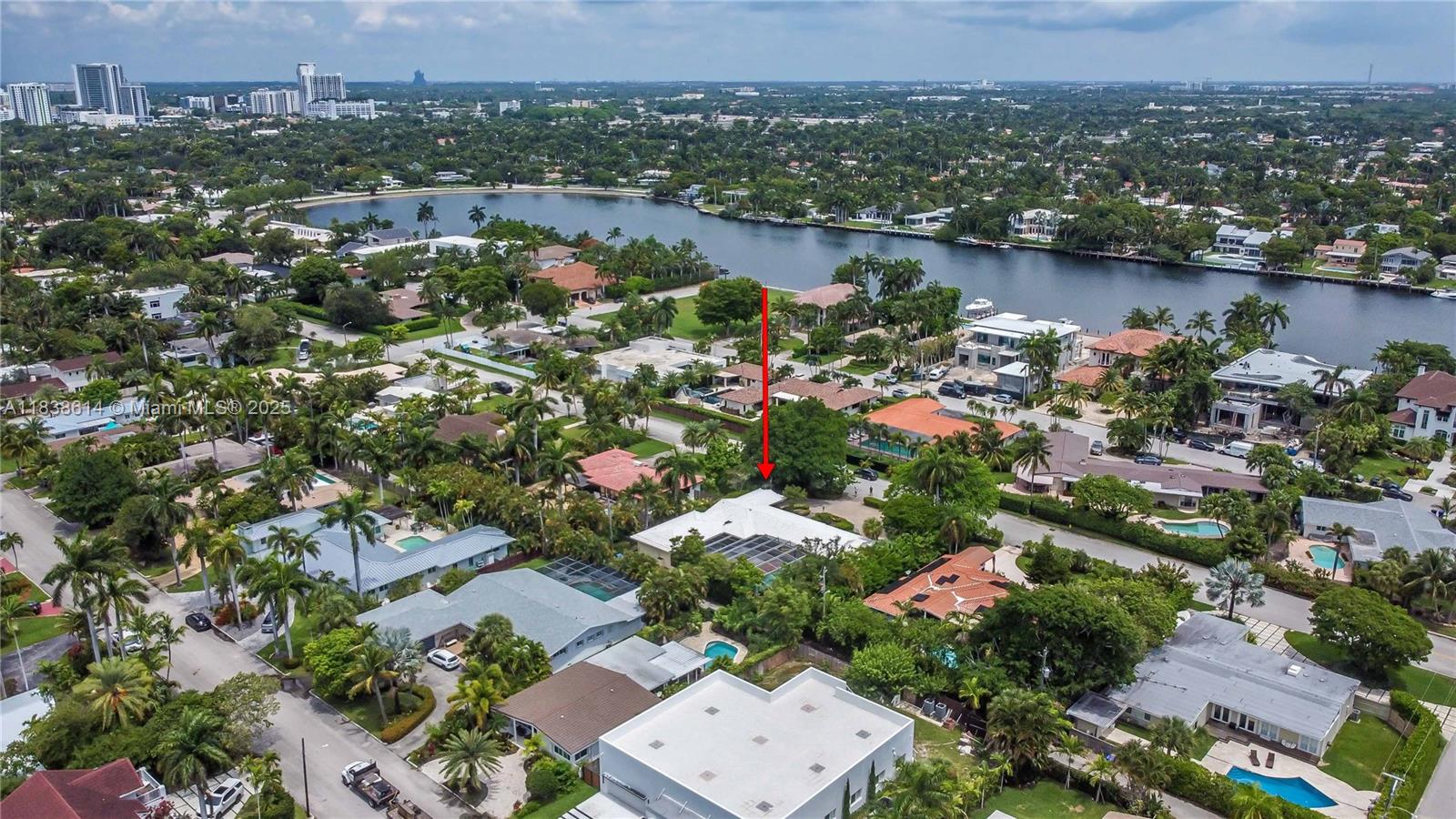 HOLLYWOOD LAKES SECTION - Residential