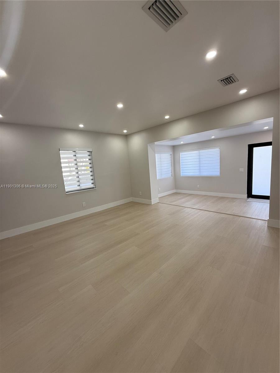 RONNIE SUE SUB - Residential Income